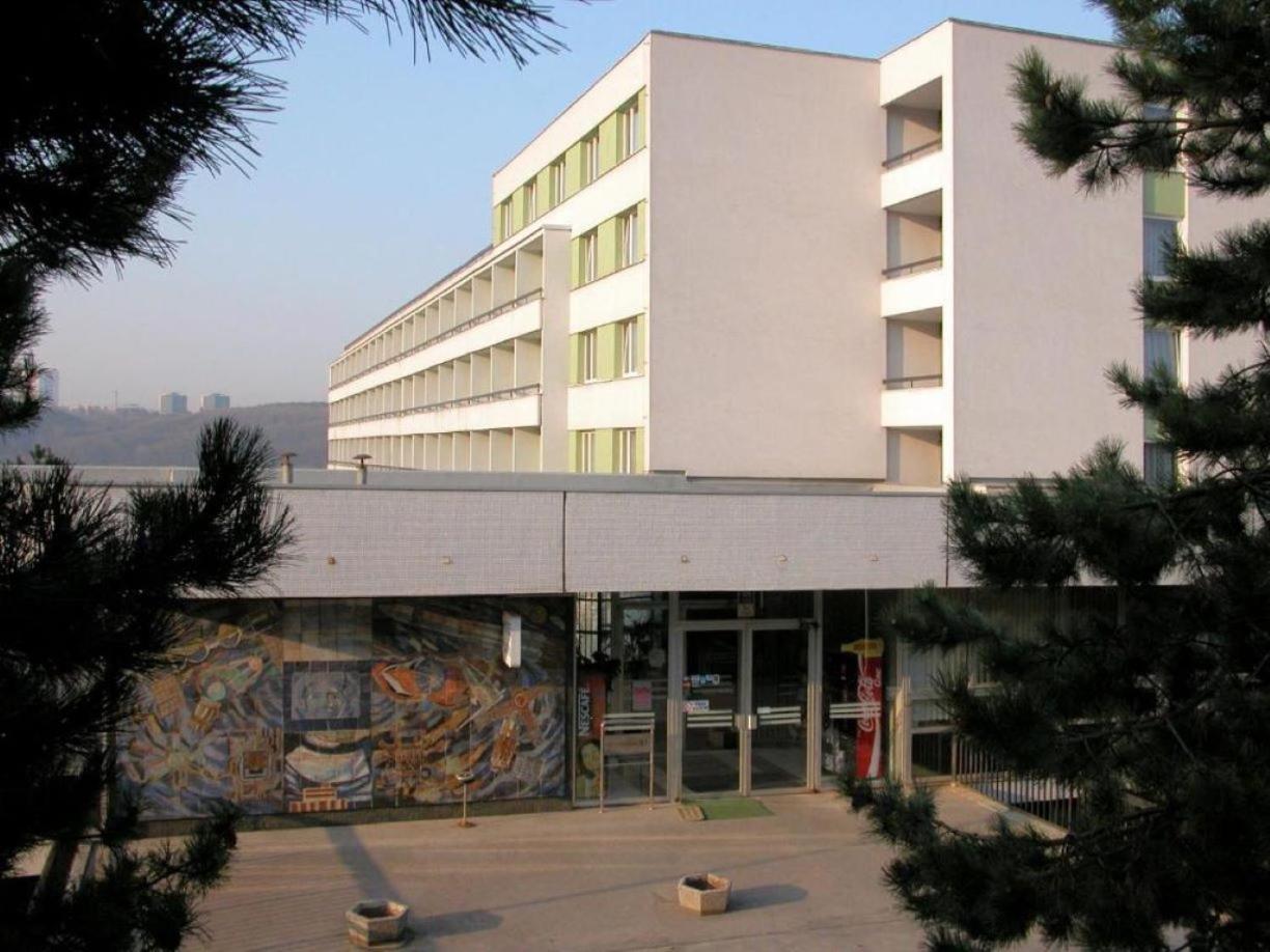 Koleje Vinarska Hotel Brno Exterior photo